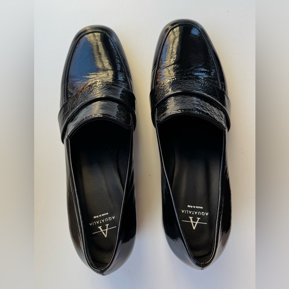 NWT Aquatalia Tamry Naplak Leather Loafer Heels, size 7.5, never worn.